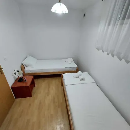 Apartment Emi موستار المظهر الخارجي الصورة
