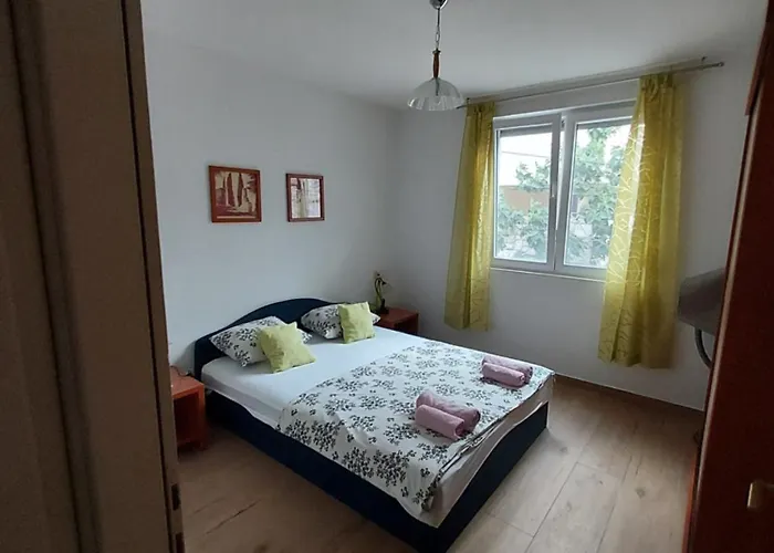 Apartment Emi